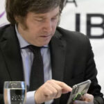 La imagen de Milei en caída: En abril cayó un 3,7%