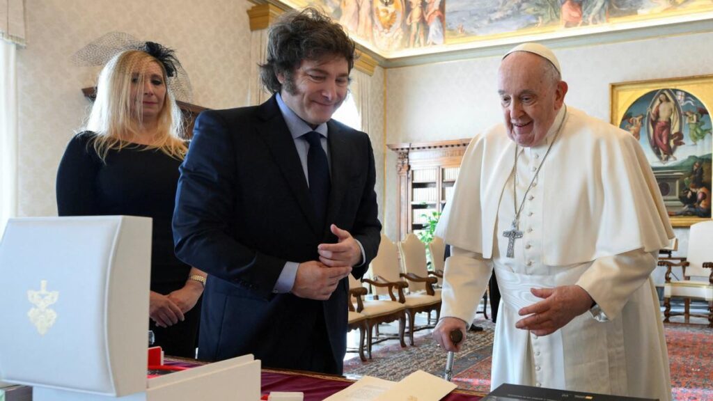 Javier Milei dijo que cumplió una promesa que le hizo al papa Francisco al sacar a “diez millones de personas de la pobreza”