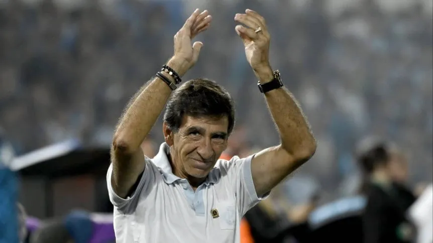 Costas, tras la eliminación de Racing: "Me siento culpable, pero tenemos que dar vuelta la página"