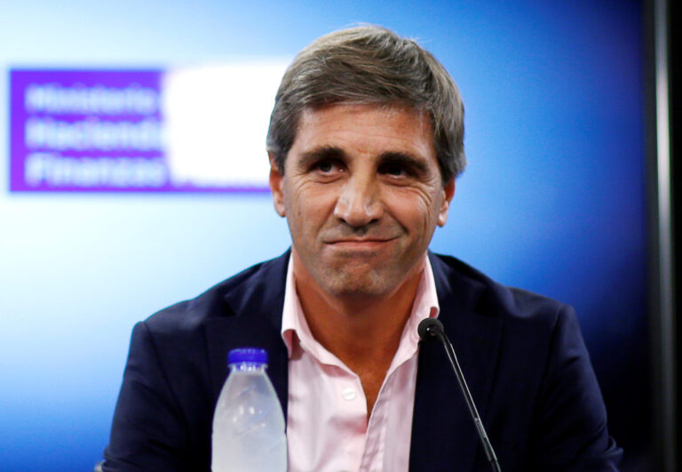 luis_caputo-1068x738