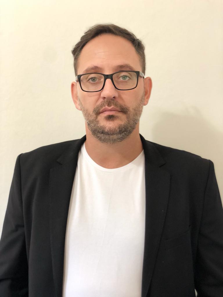 82c03334-36cd-4dab-a186-b5c5e179cb3b