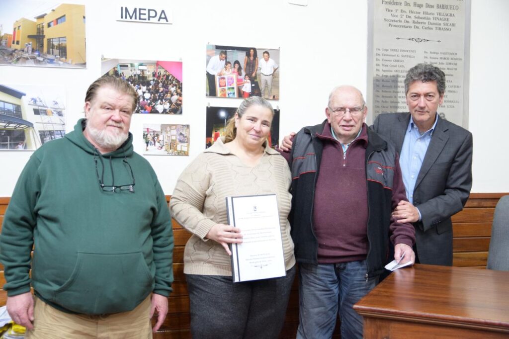 20f02d4b-84af-4208-b8c7-3f72cf792827