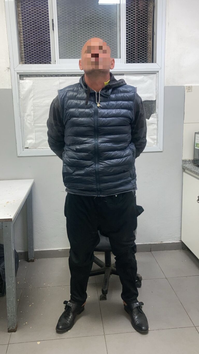 9d247c85-bf43-443a-a67f-45060f7451f7